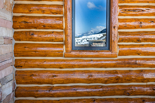 Log Home Maintenance Photo